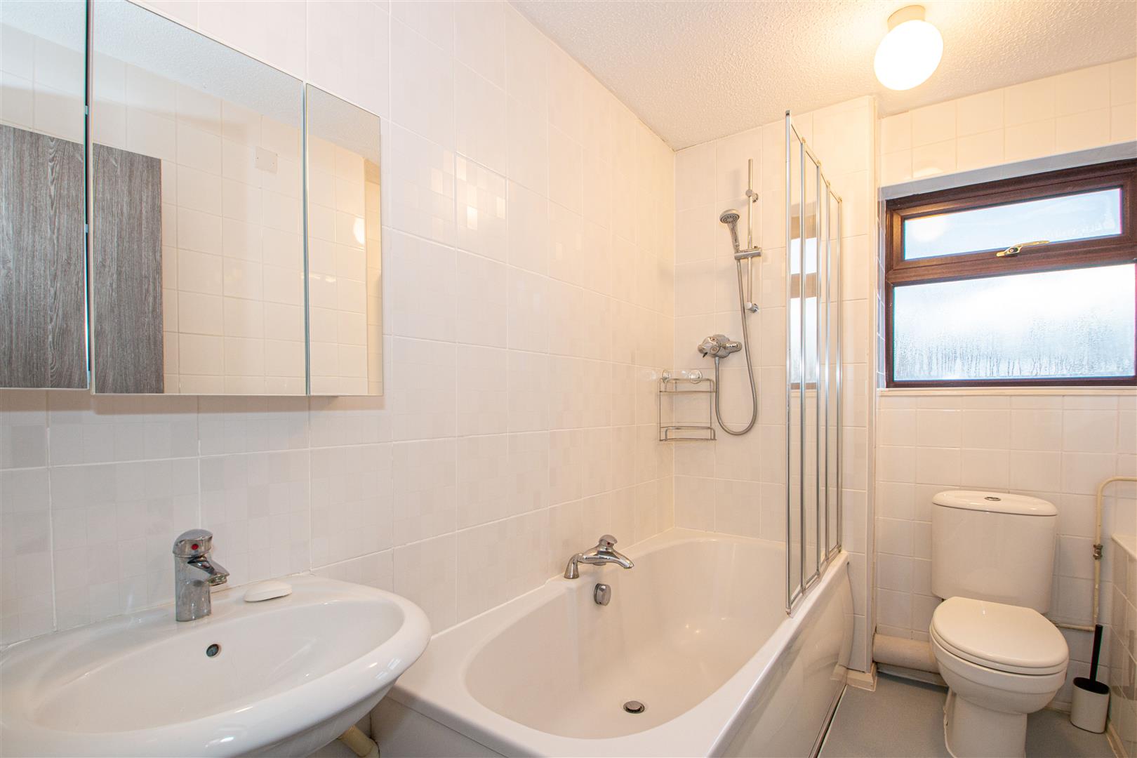 Squires Close, Robins Hill, Milton Keynes